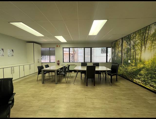 555M² OFFICE TO LET IN ILLOVO